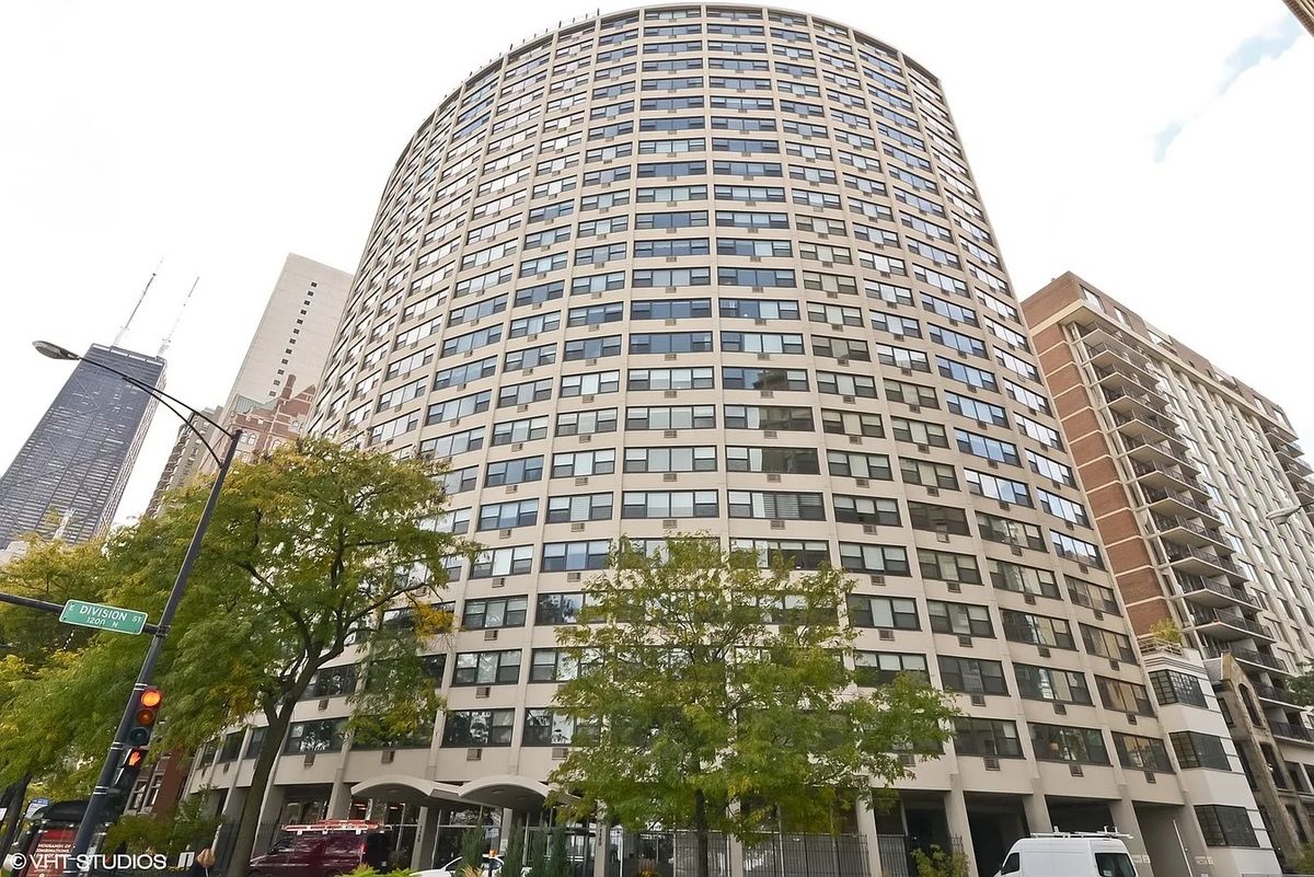 1150 Lake Shore Drive, Chicago, IL 60611