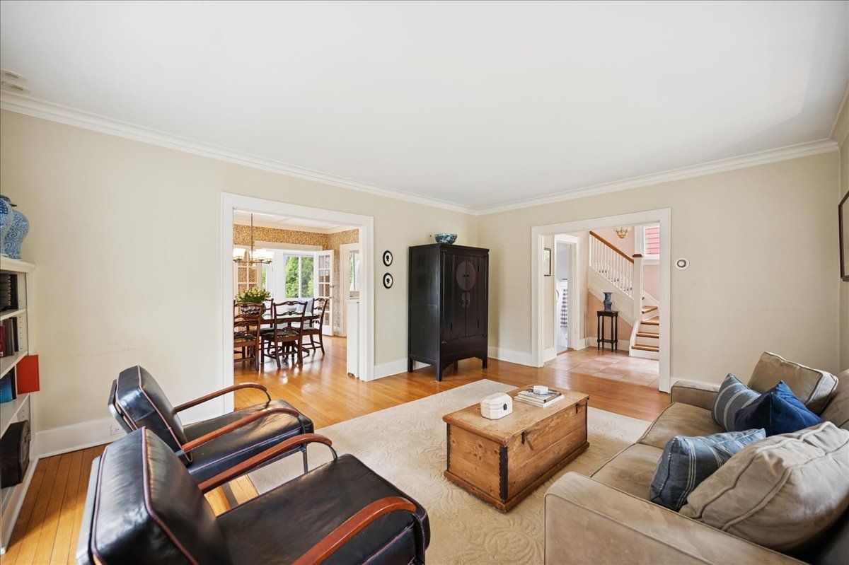972 Elm Street, Winnetka, IL 60093