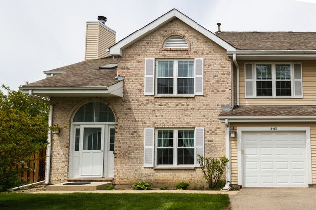 4483 Brighton Court, Gurnee, IL 60031