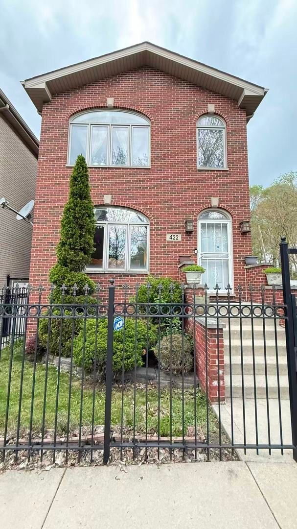 422 42nd Place, Chicago, IL 60609
