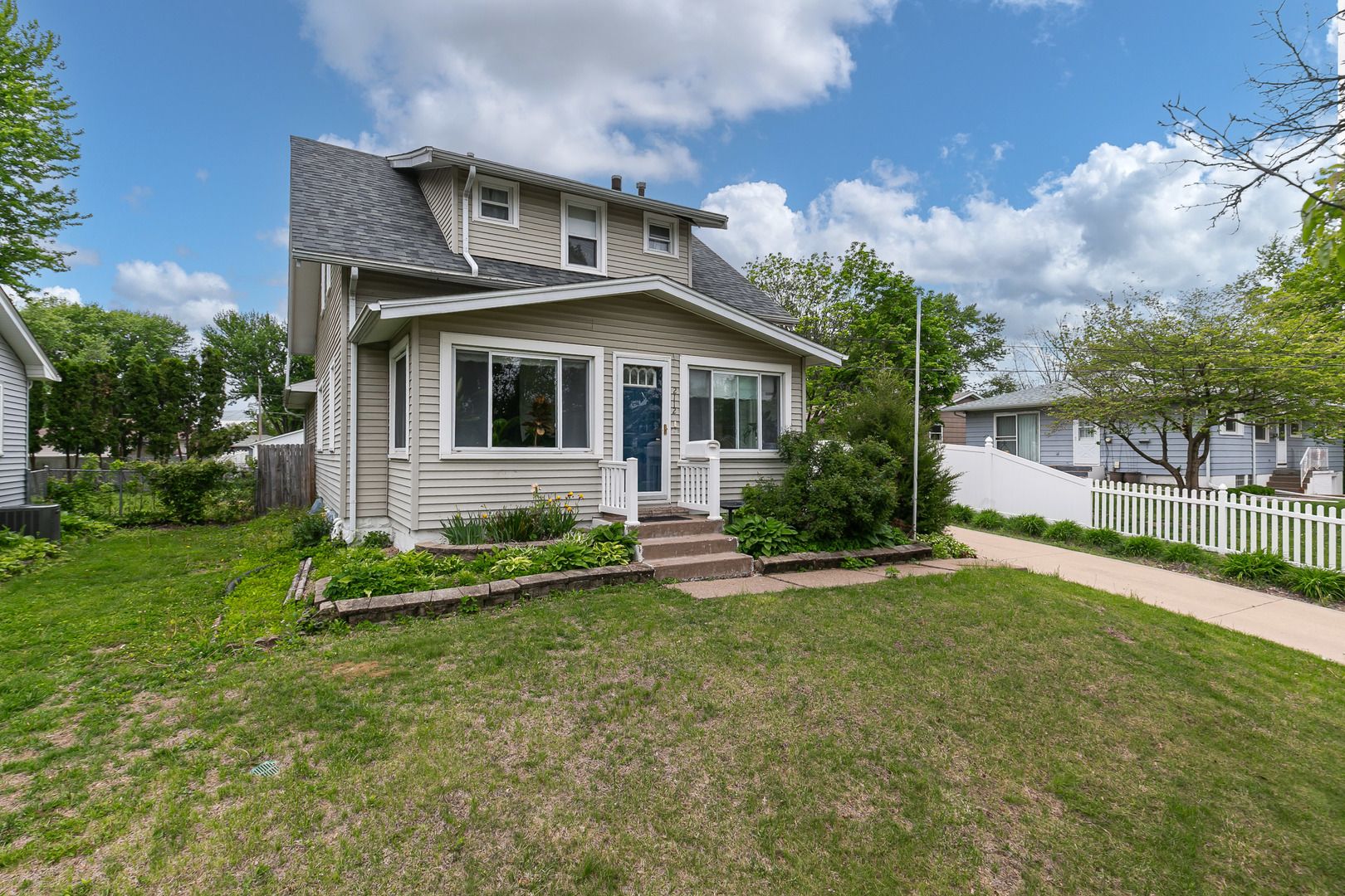 2112 32nd Street — Rock Island, IL 61201