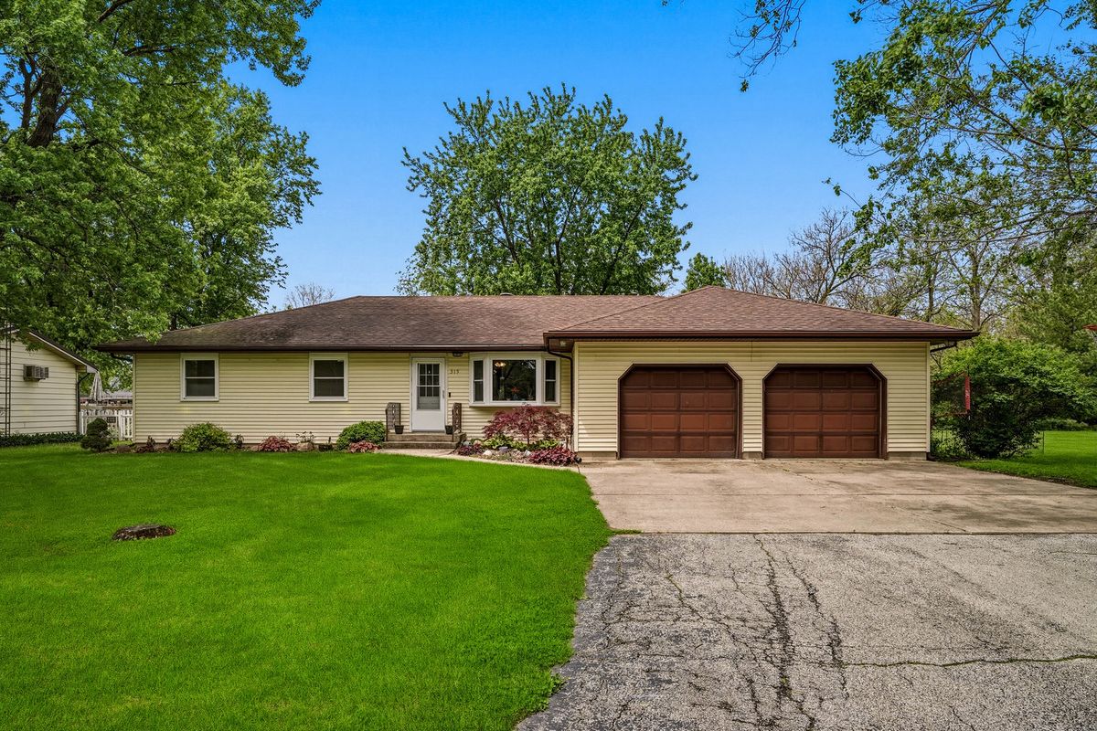 315 Peach Street, Chebanse, IL 60922