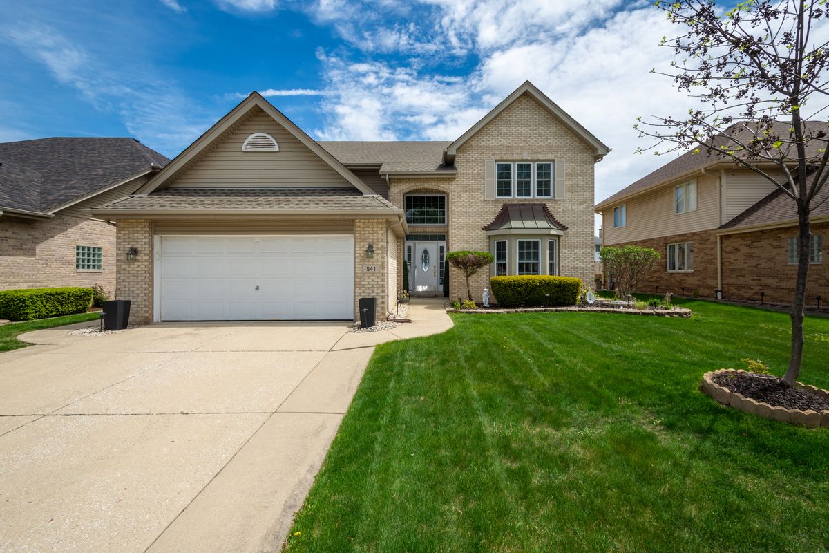 541 4th Avenue, Addison, IL 60101