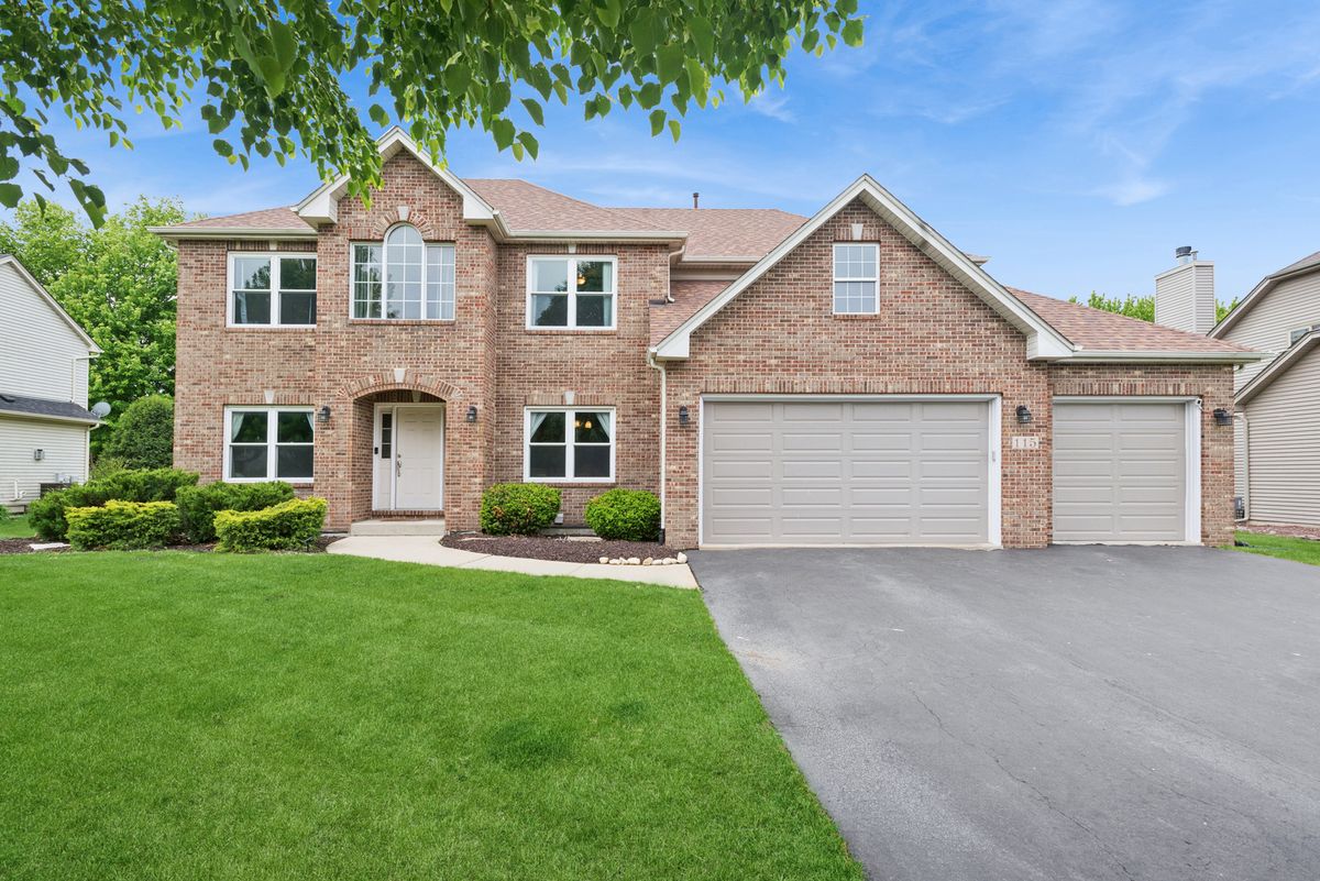 115 Pineridge Drive, Oswego, IL 60543