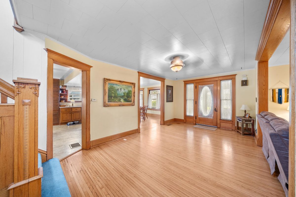 204 N West Street, Earlville, IL 60518