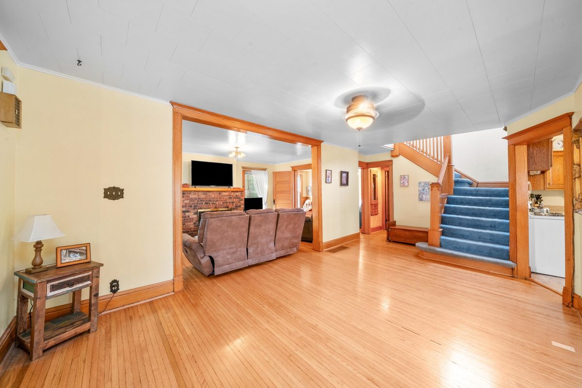 204 N West Street, Earlville, IL 60518