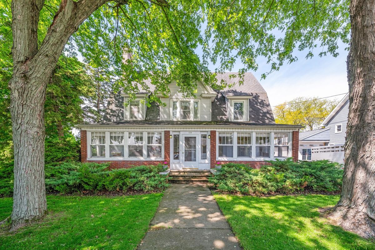 204 West Street, Earlville, IL 60518