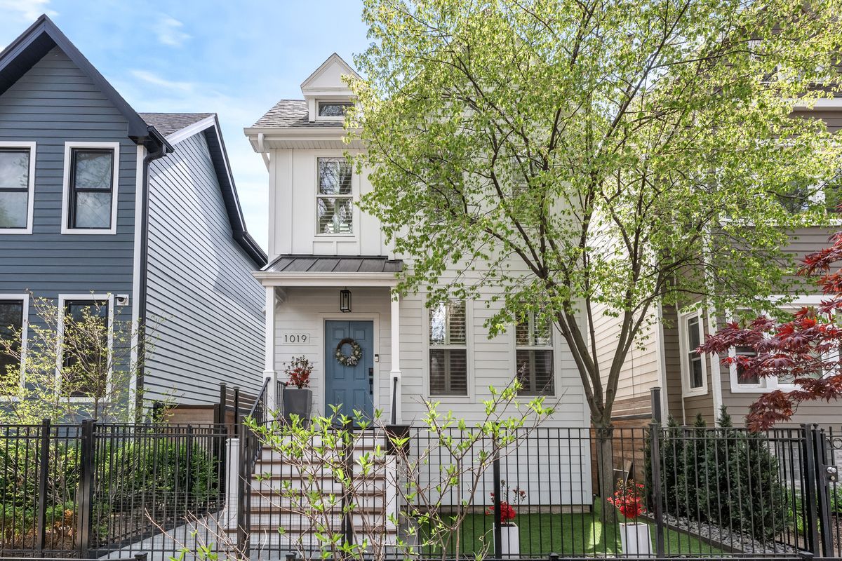 1019 George Street, Chicago, IL 60657