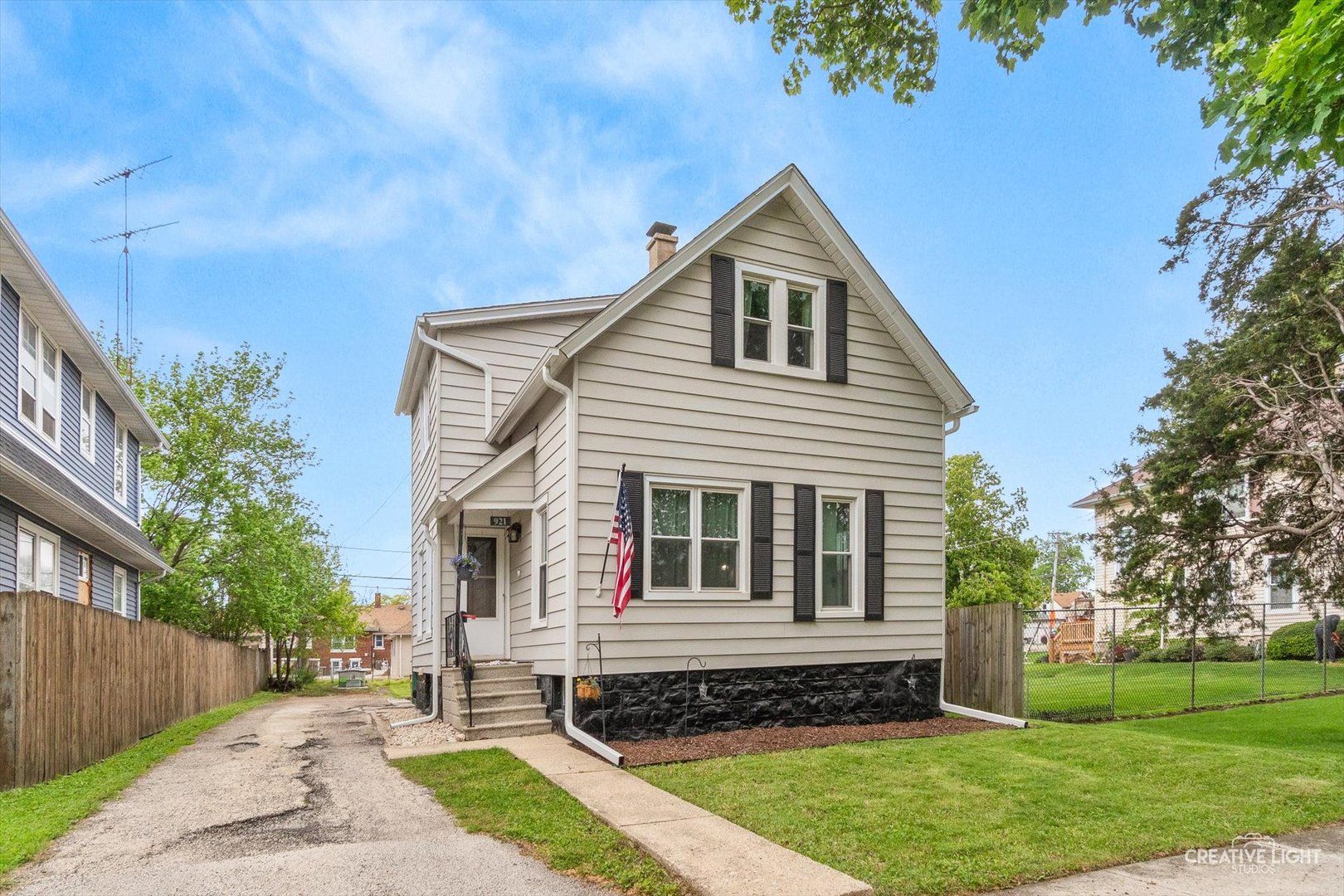 921 Clement Street — Joliet, IL 60435