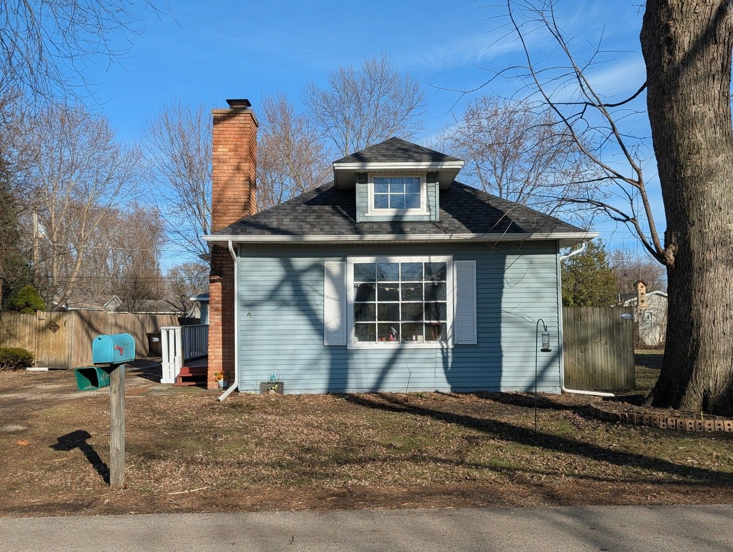 117 Lakewood Avenue — Crystal Lake, IL 60014