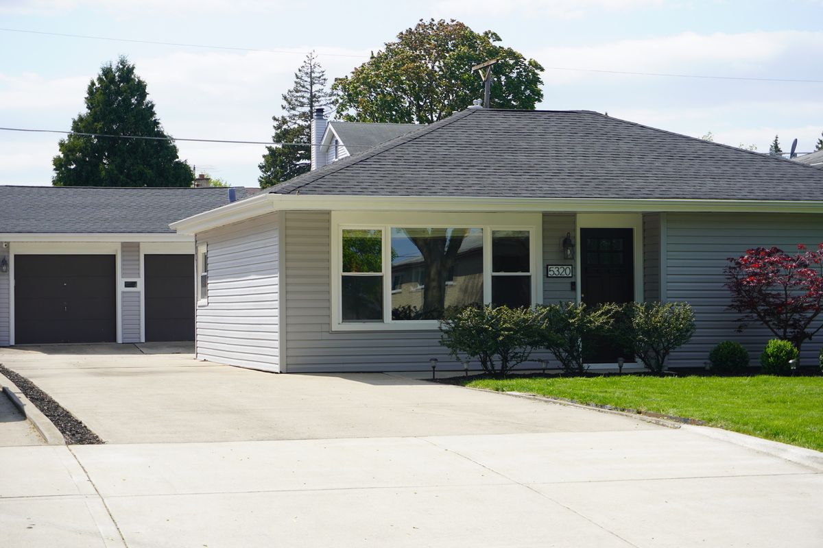 5320 Madison Avenue, Countryside, IL 60525