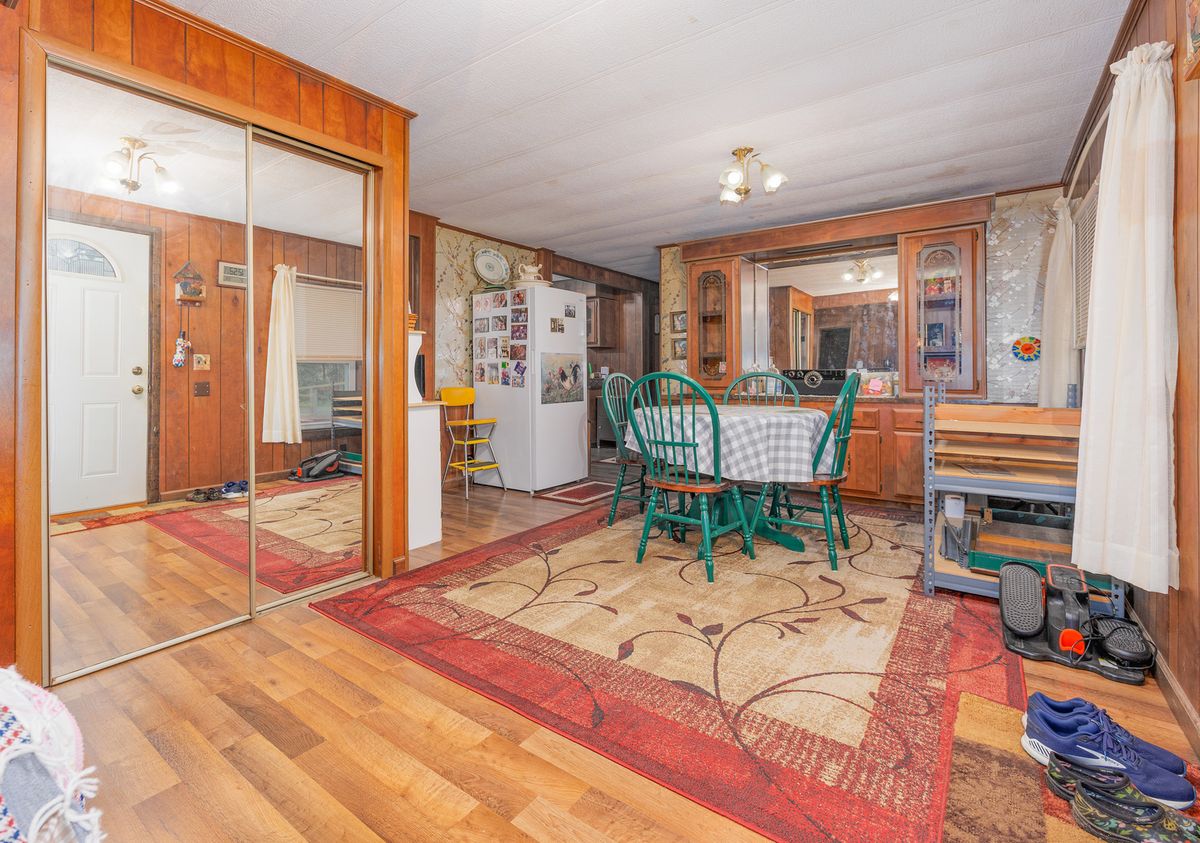1692 County Road 315 E, Johnsonville, IL 62850