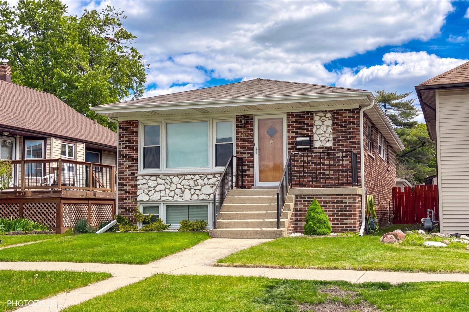 4043 N Wagner Avenue — Schiller Park, IL 60176