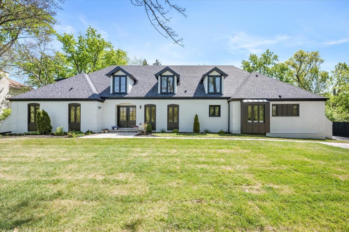 1975 Sunset Ridge Road — Northfield, IL 60093