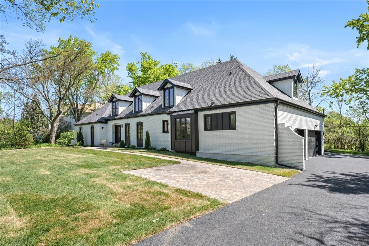 1975 Sunset Ridge Road, Northfield, IL 60093