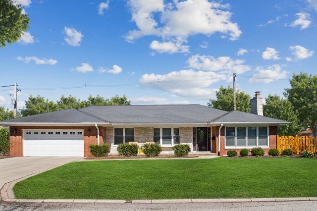 7050 McAlpin Avenue, Chicago, IL 60646