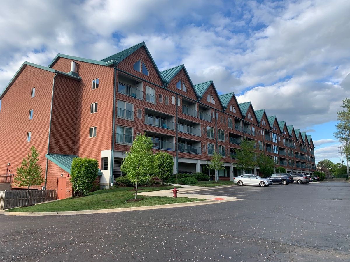 1111 Burlington Avenue, Lisle, IL 60532