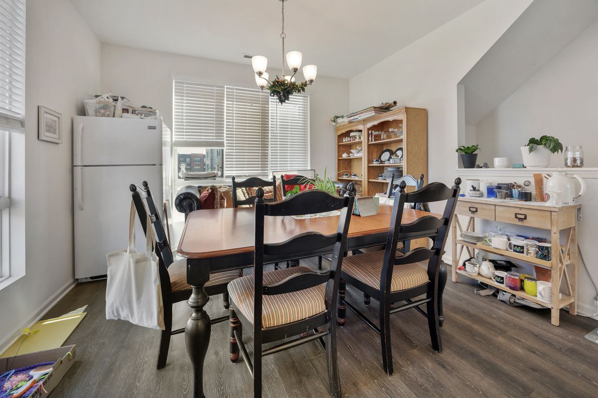 1308 Catalina Court, Schaumburg, IL 60173