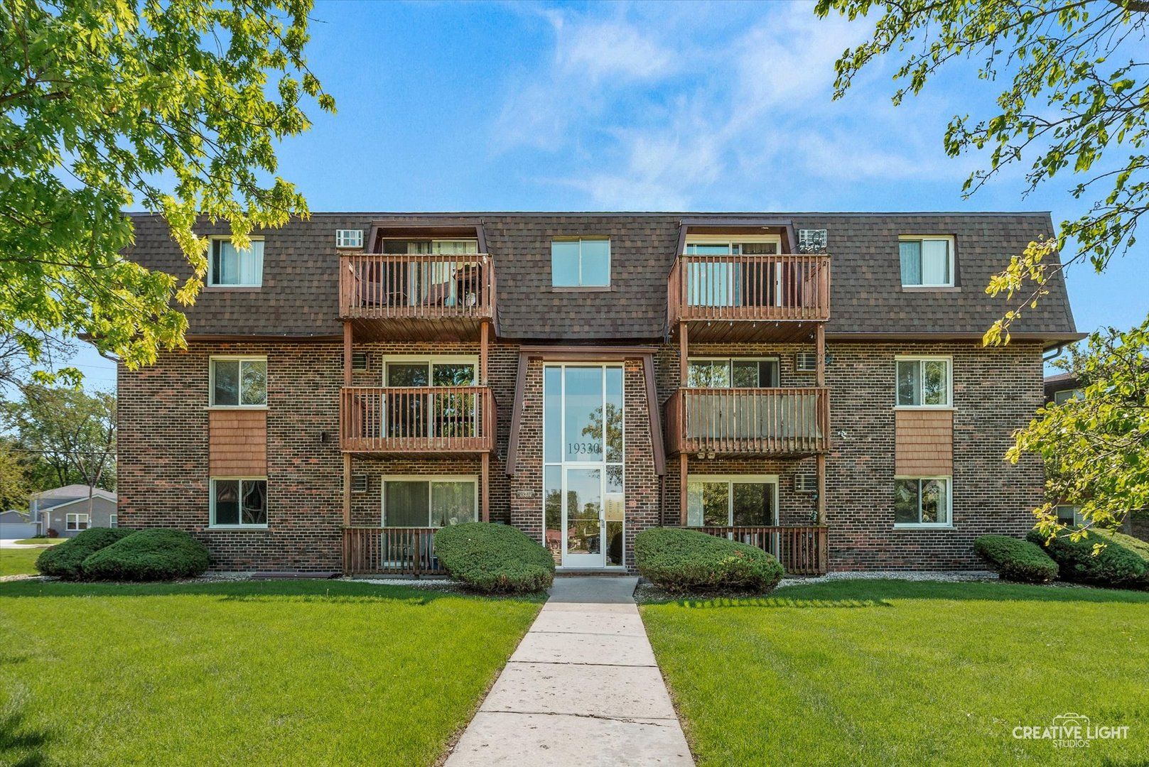 19330 Wolf Road #9 — Mokena, IL 60448