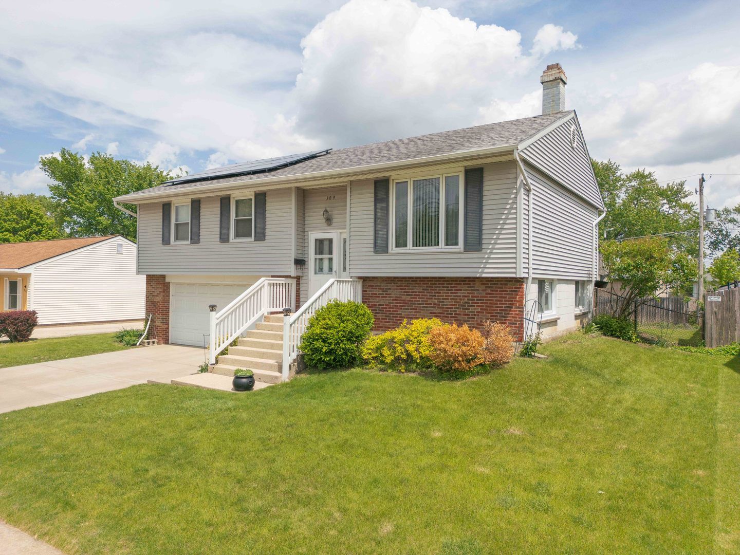 309 Hale Avenue — Romeoville, IL 60446