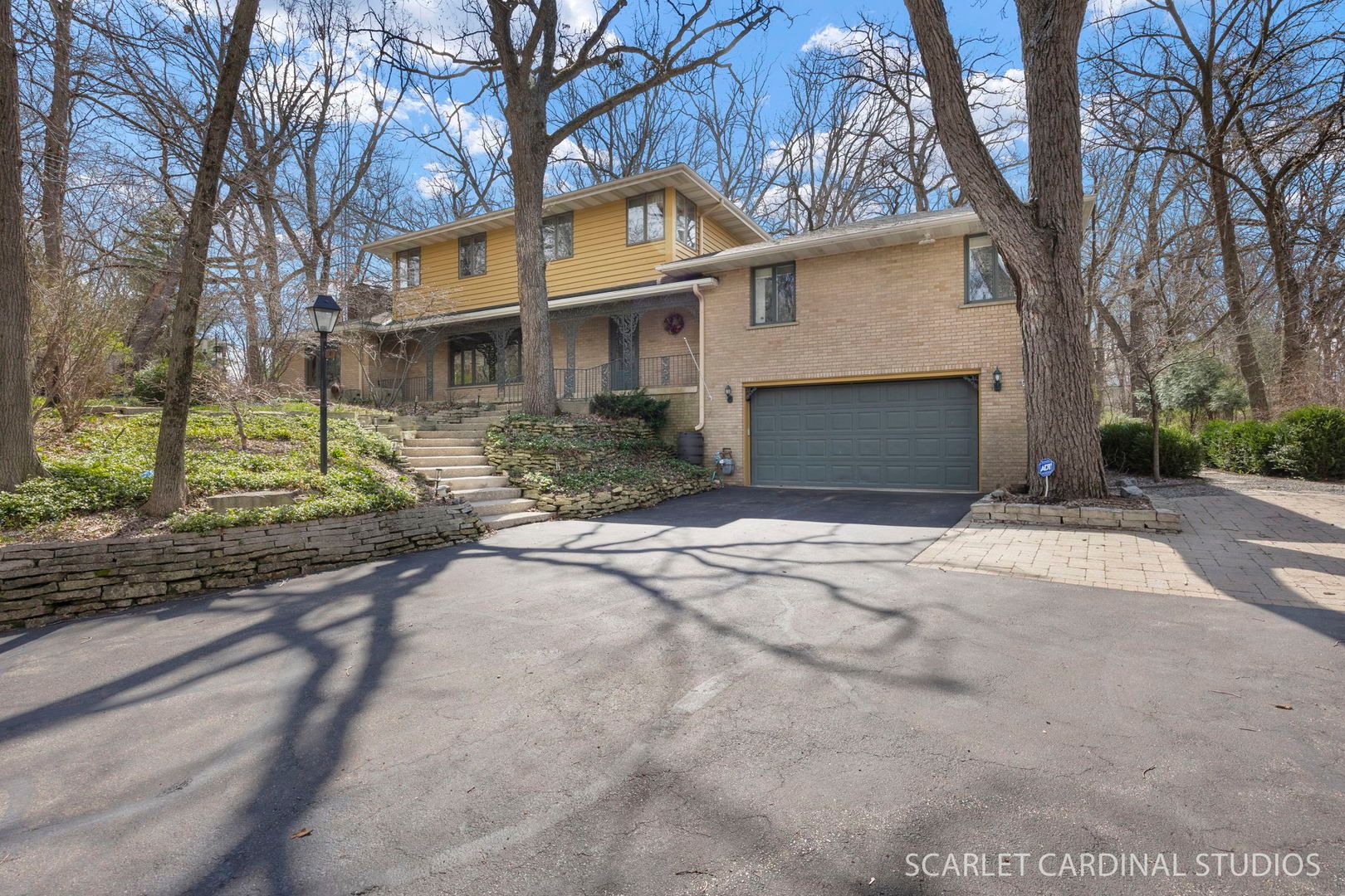 501 Glenwood Trail — Elgin, IL 60120
