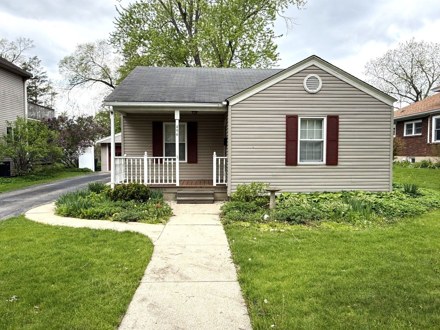 606 S 3rd Street — West Dundee, IL 60118