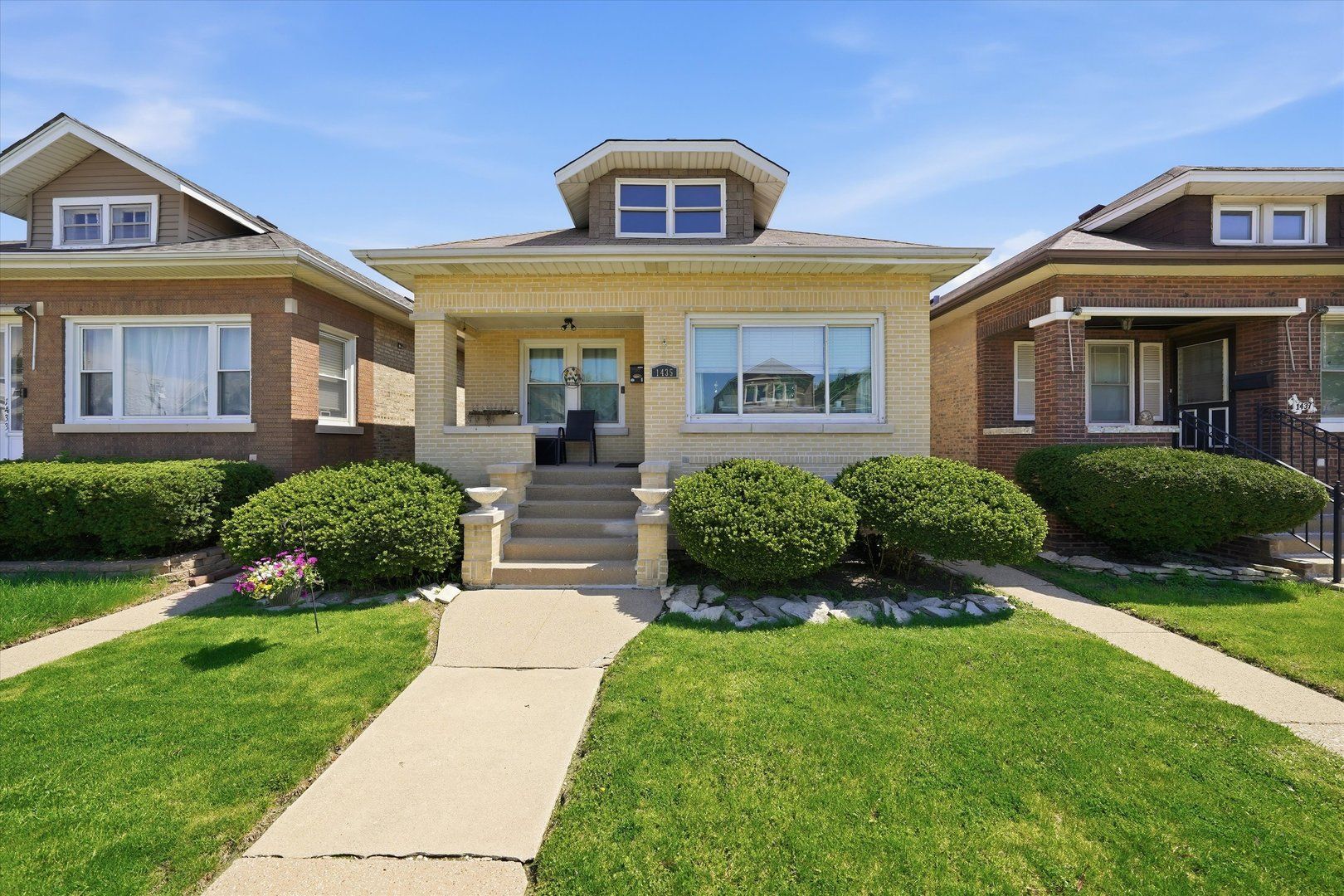 1435 East Avenue — Berwyn, IL 60402