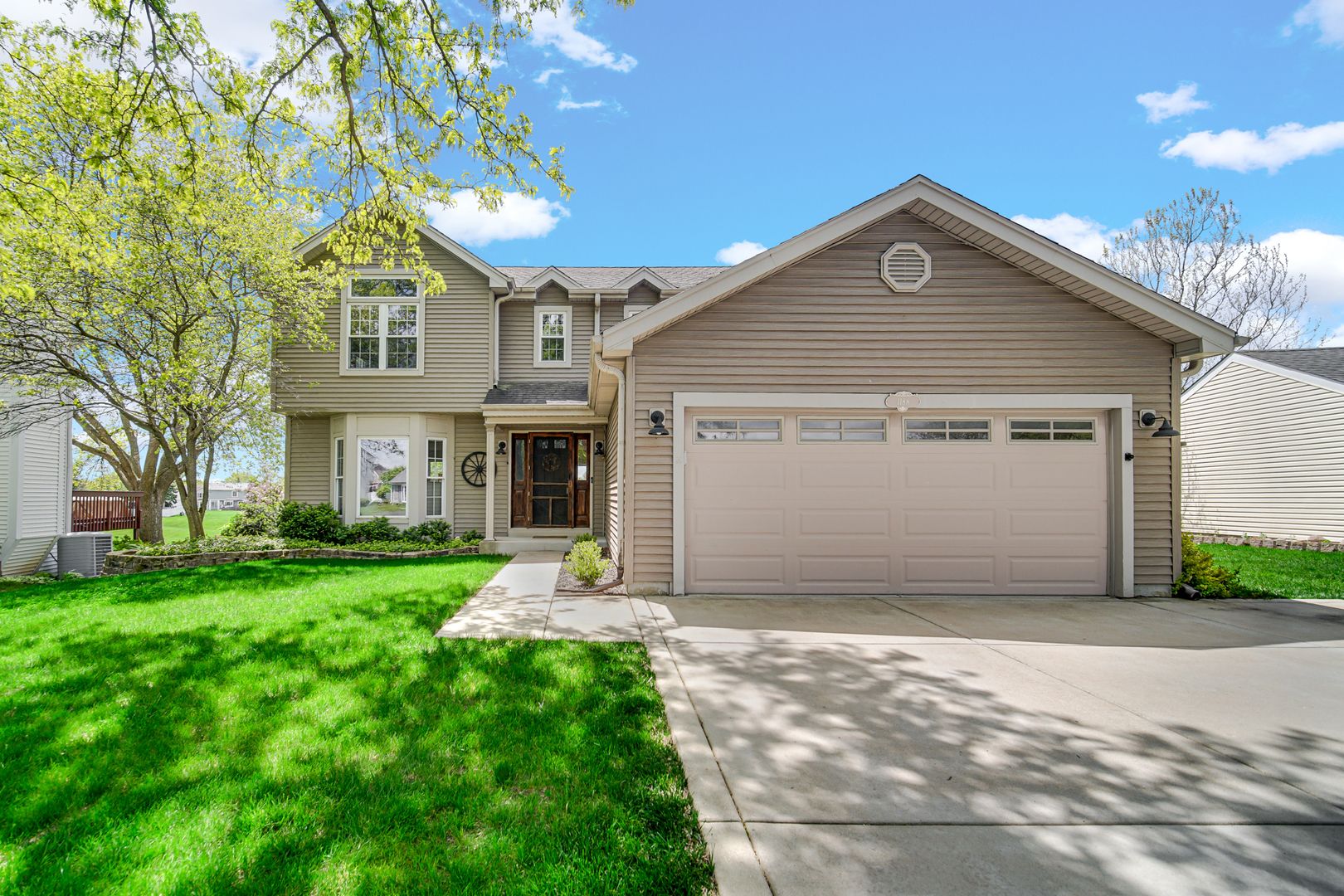 1188 Brookstone Drive — Carol Stream, IL 60188