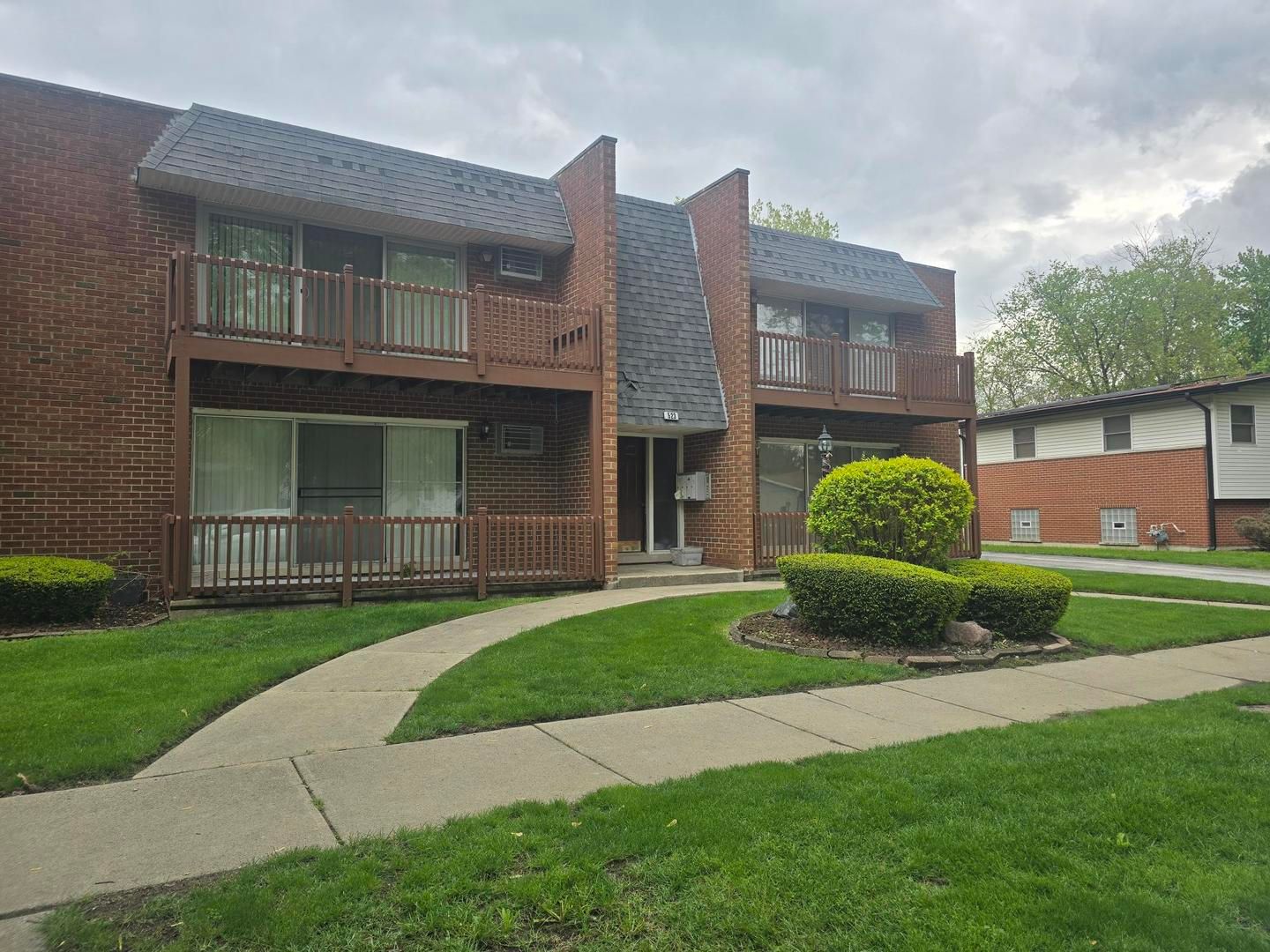 523 N Pleasant Drive #2A — Glenwood, IL 60425