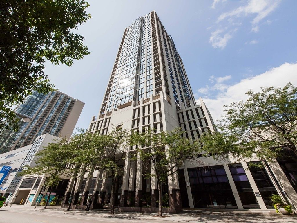 1122 N Clark Street #3507 — Chicago, IL 60610