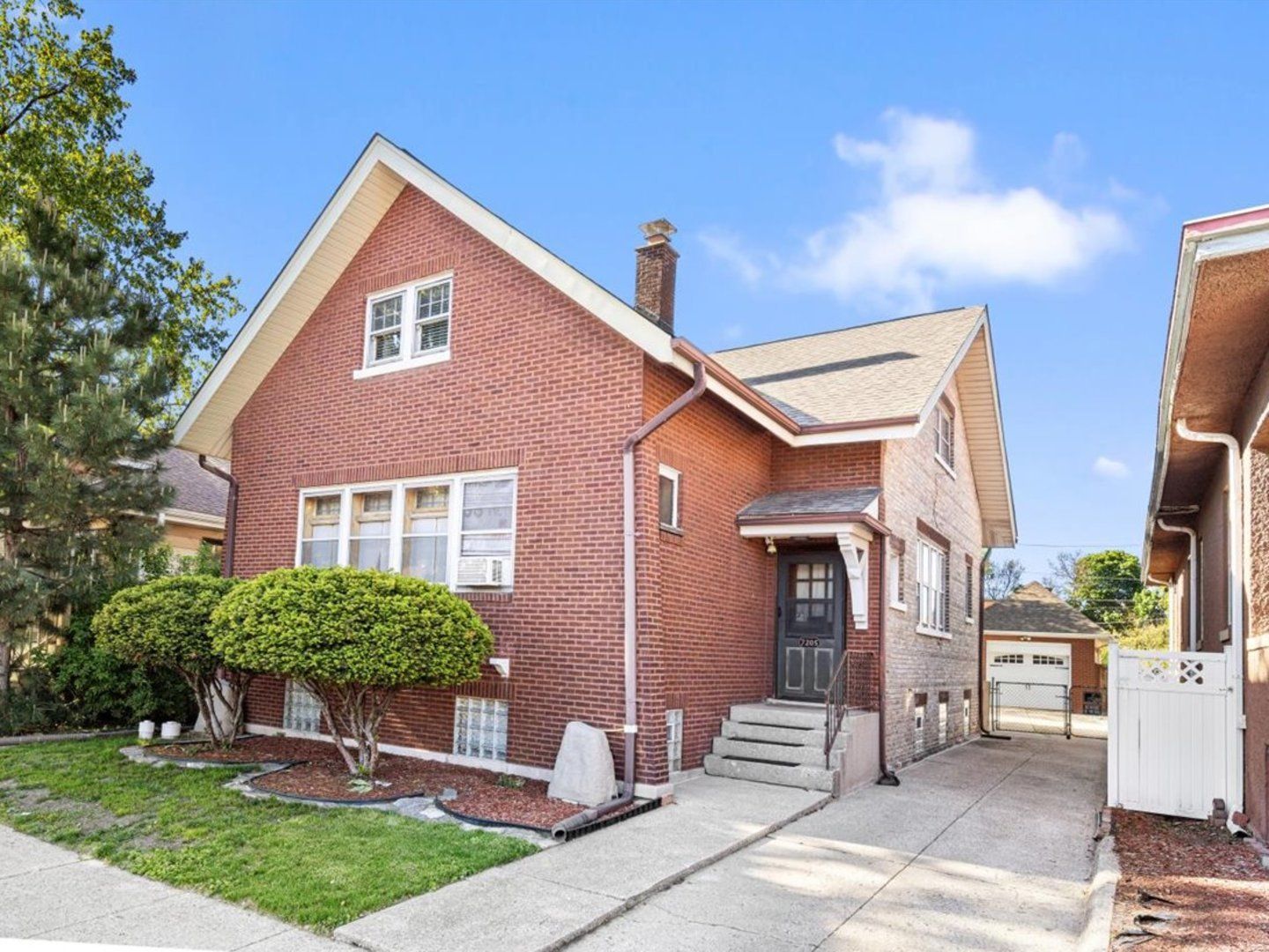 7205 JACKSON Boulevard — Forest Park, IL 60130