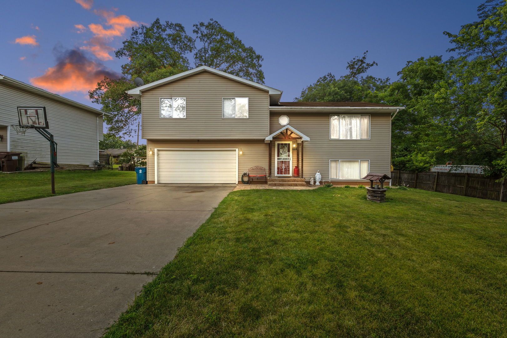 711 Osage Street — Joliet, IL 60432