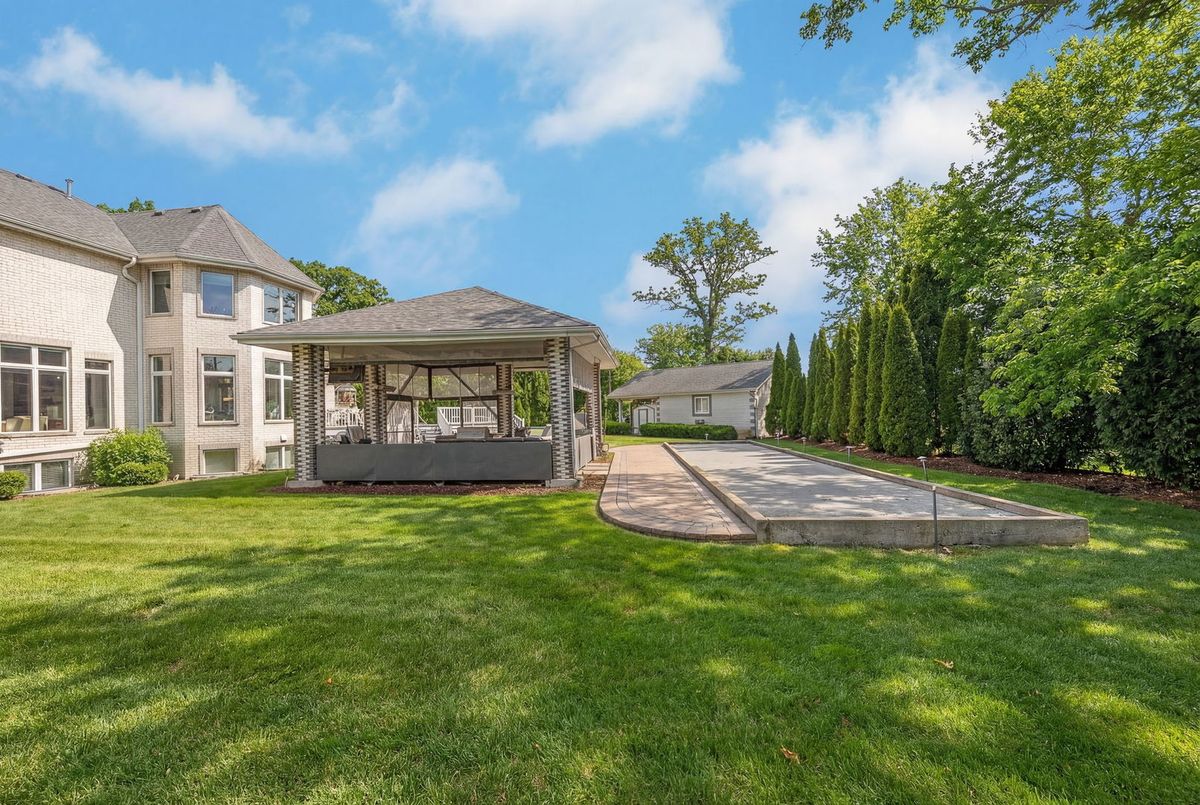 1 Bell Oak Lane, Lemont, IL 60439