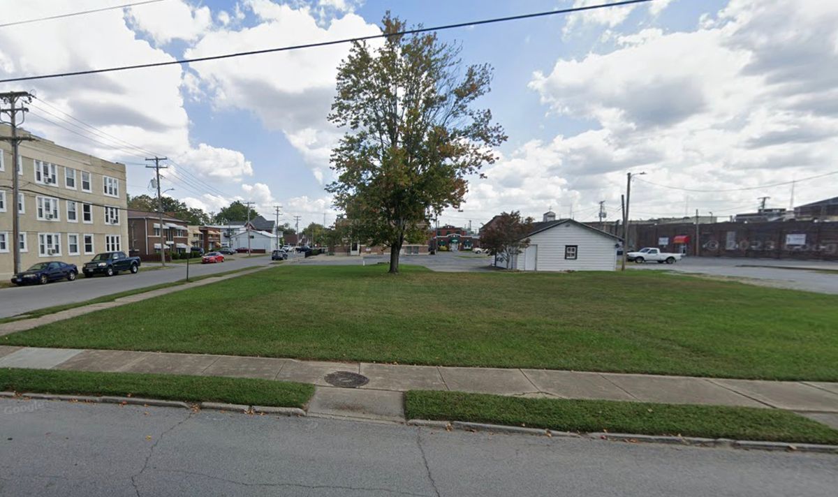 112 N 15th Street, Murphysboro, IL 62966