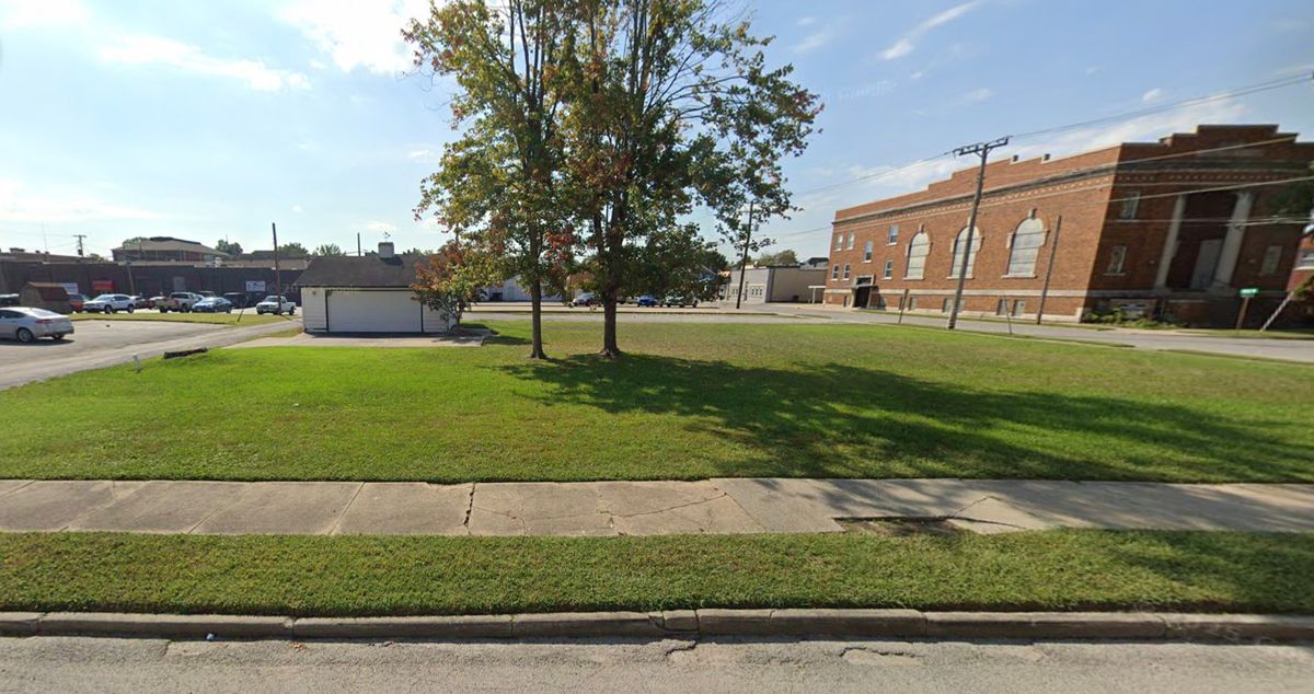 112 N 15th Street, Murphysboro, IL 62966