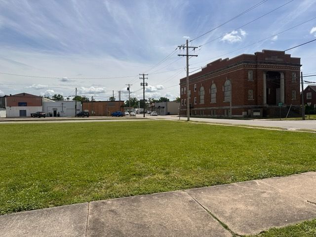 112 N 15th Street, Murphysboro, IL 62966