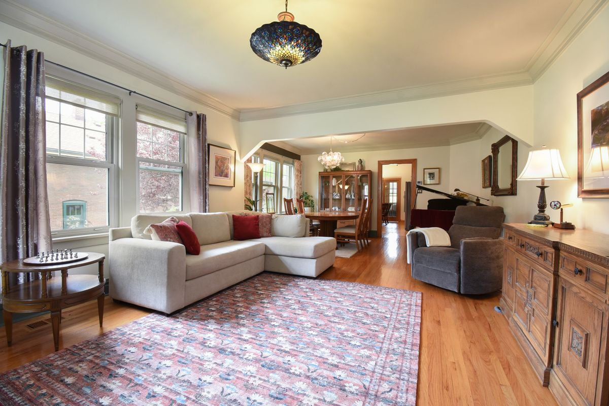 234 Southcote Road, Riverside, IL 60546