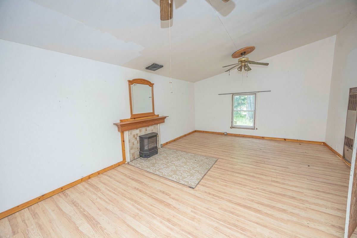 21860 W IL-113 Highway, Custer Park, IL 60481