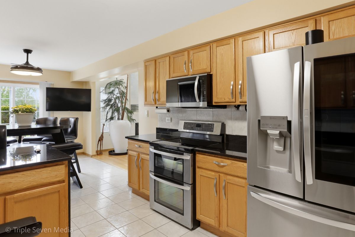 2495 Spruce Street #1, Lynwood, IL 60411