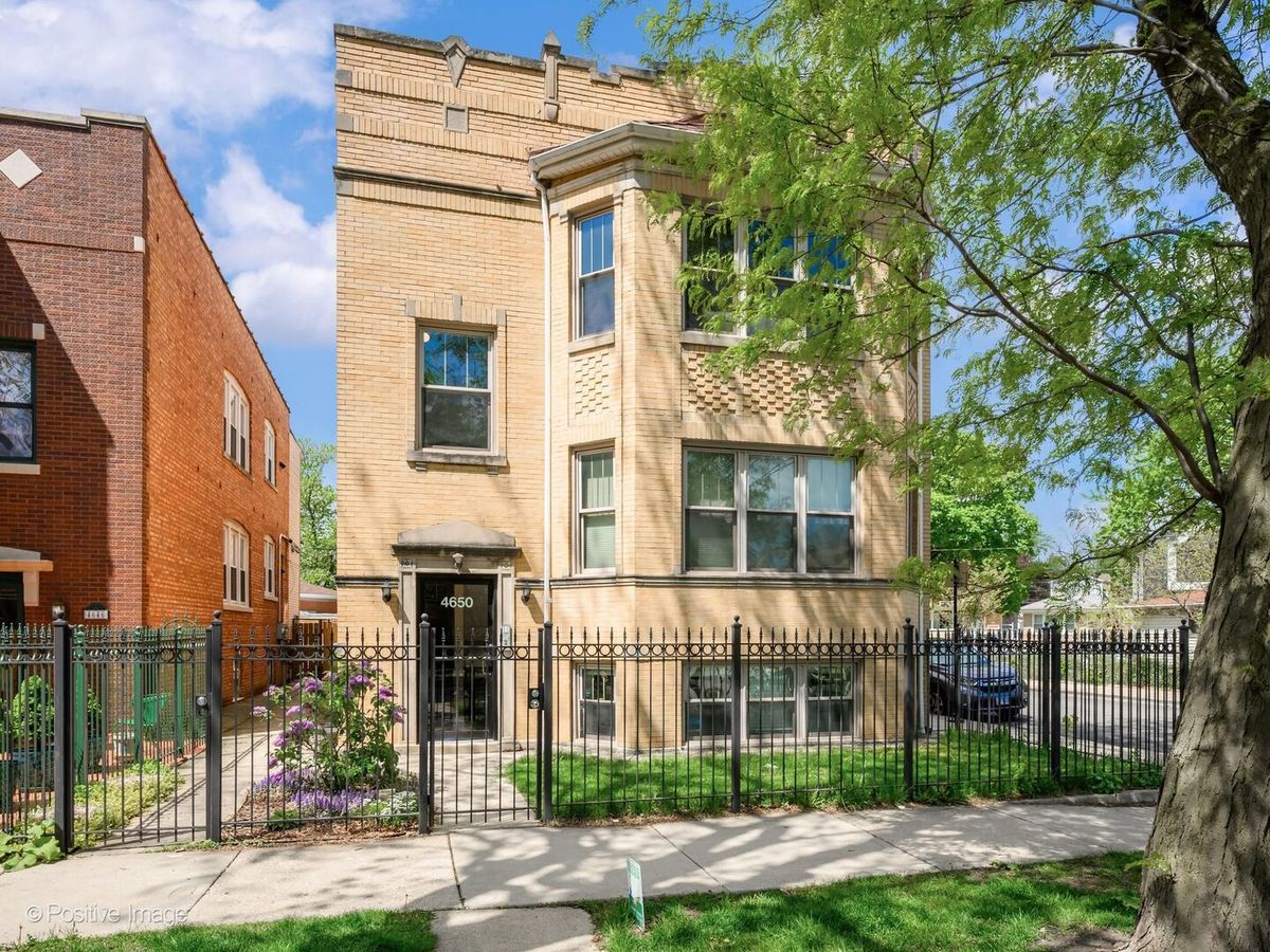 4650 KARLOV Avenue, Chicago, IL 60630