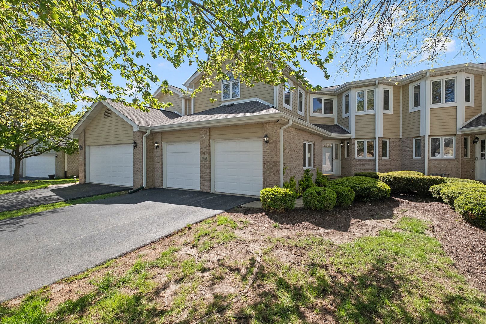 11921 Dunree Lane — Orland Park, IL 60467