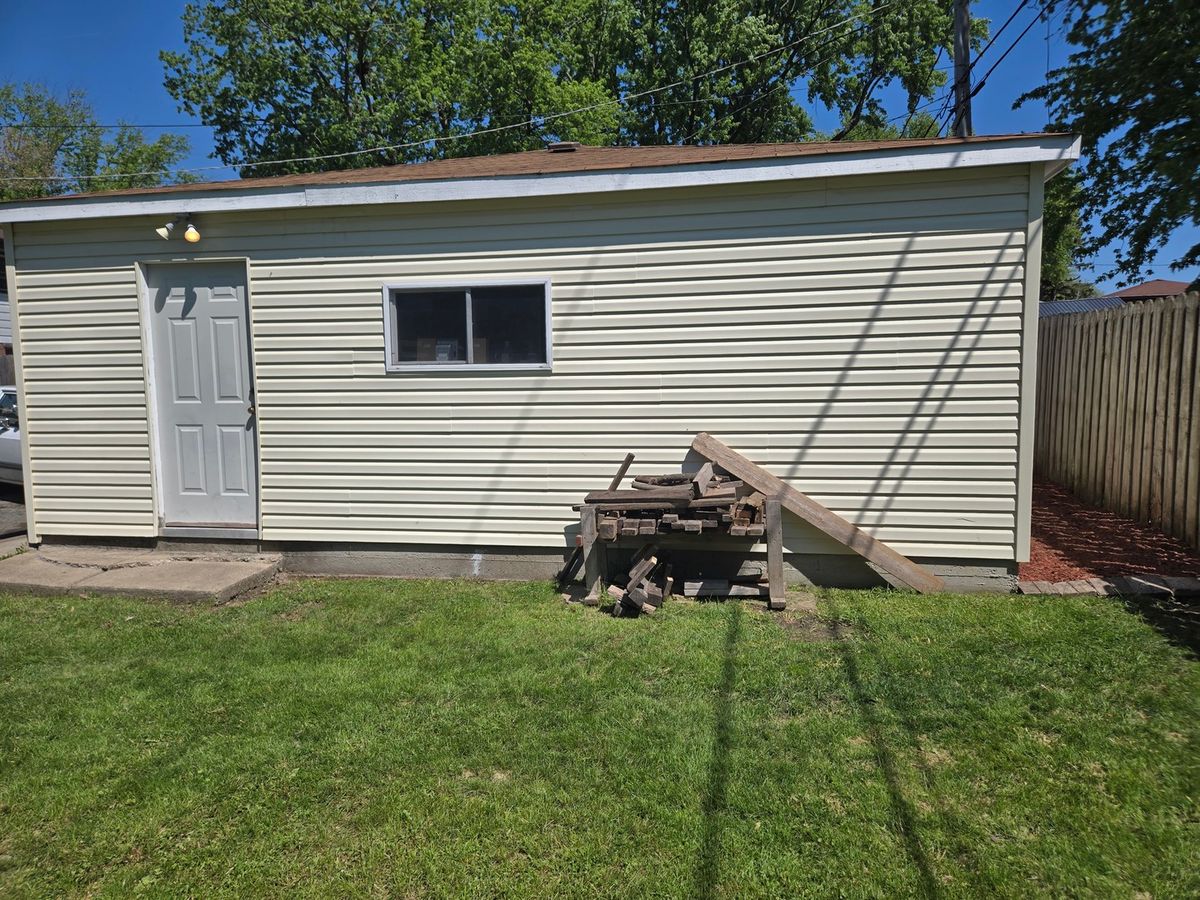 3225 Butler Avenue, Steger, IL 60475