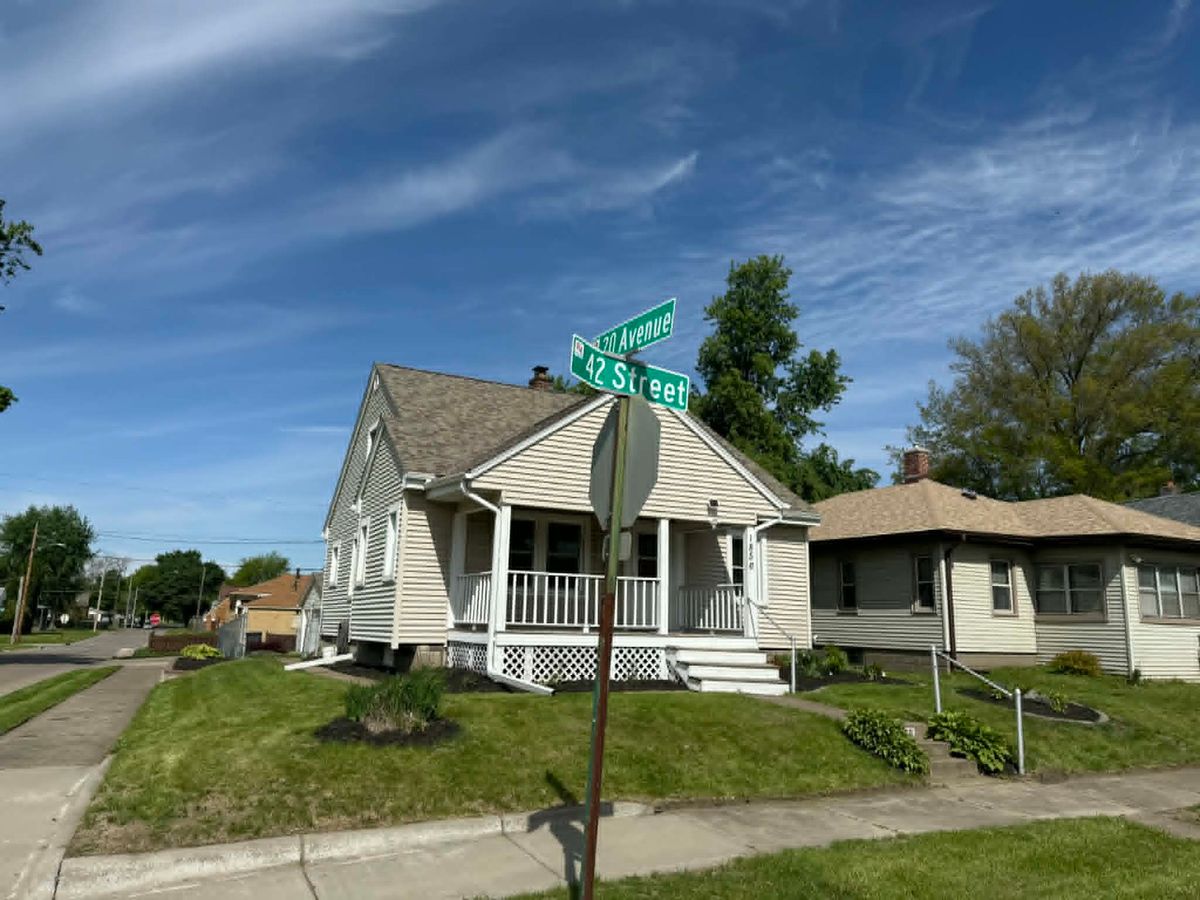 1856 42nd Street, Rock Island, IL 61201