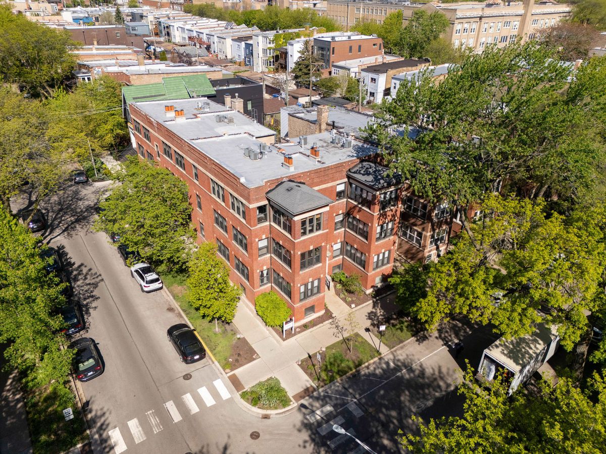 5500 Glenwood Avenue, Chicago, IL 60640
