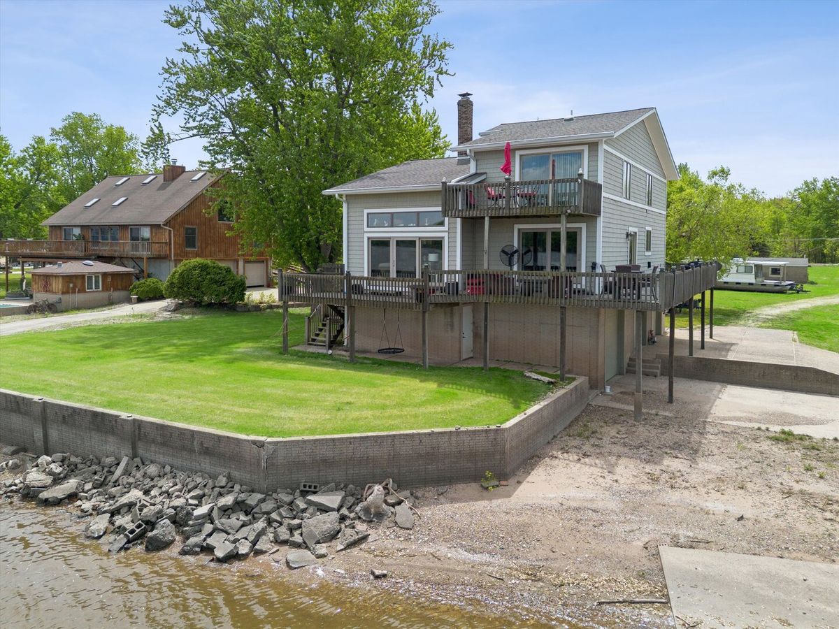 14839 Vans Road, Fulton, IL 61252