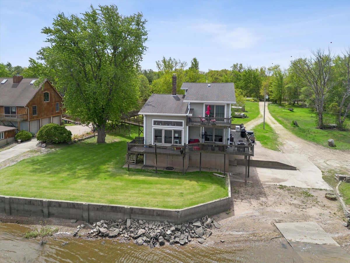 14839 Vans Road, Fulton, IL 61252