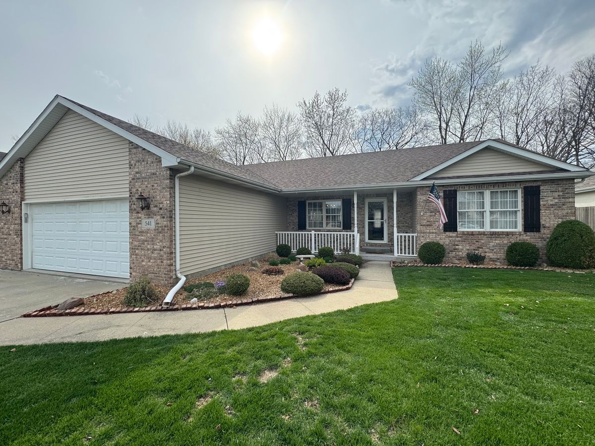 541 Hollyberry Lane, Bourbonnais, IL 60914
