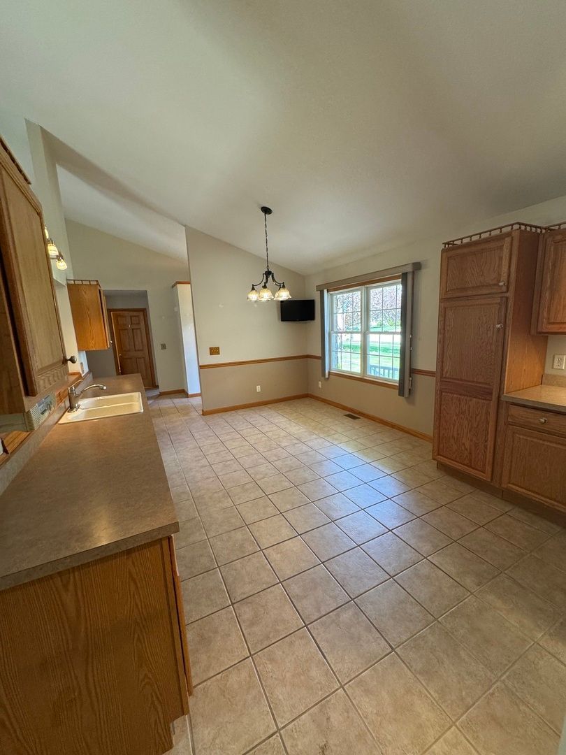 541 Hollyberry Lane, Bourbonnais, IL 60914