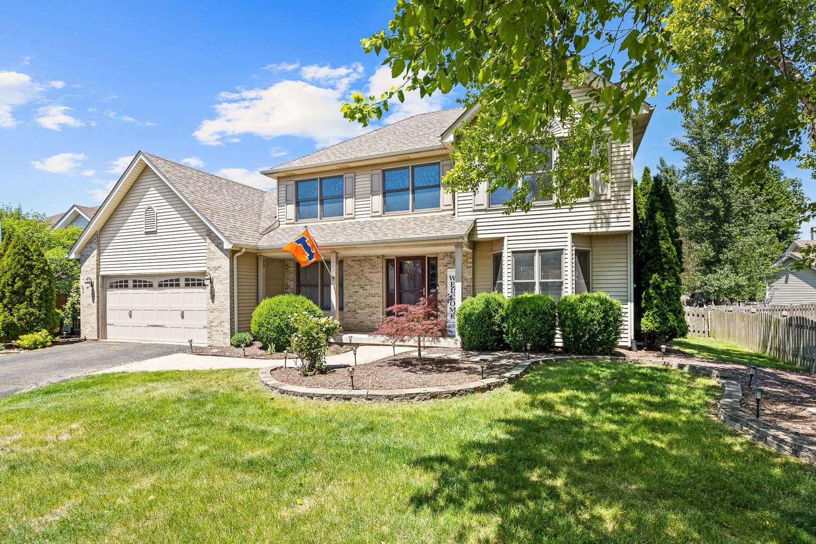 452 Windsor Drive — Oswego, IL 60543