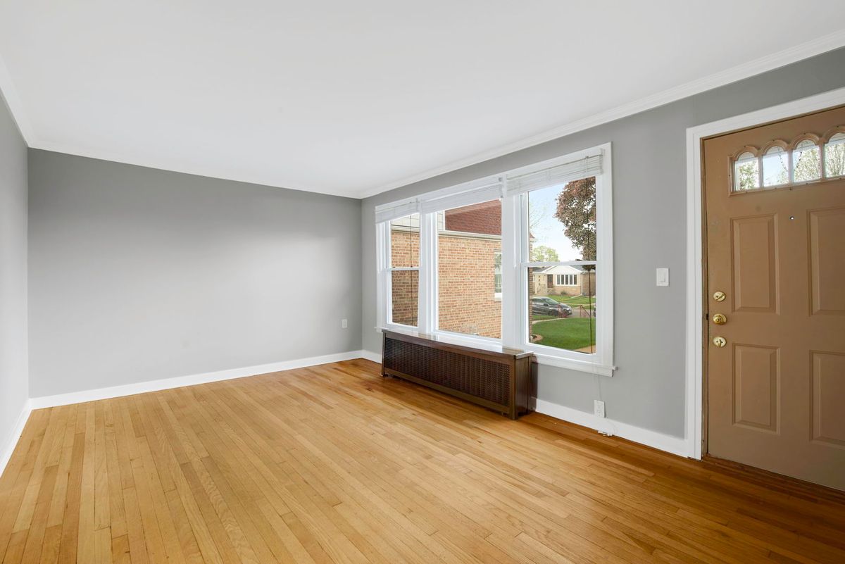 7317 W Pensacola Avenue, Norridge, IL 60706